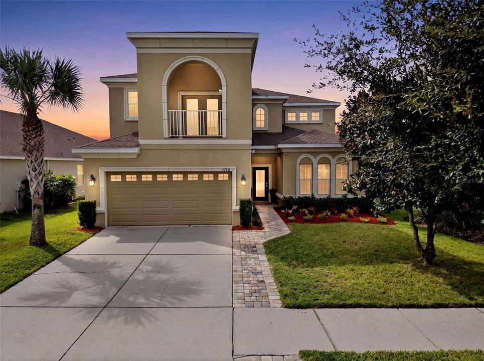 For Sale: $672,000 (5 beds, 4 baths, 3500 Square Feet)
