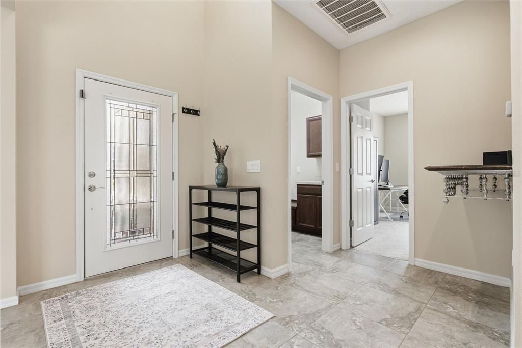 For Sale: $672,000 (5 beds, 4 baths, 3500 Square Feet)