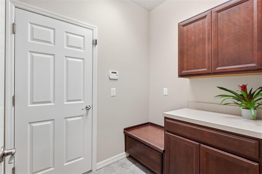 For Sale: $672,000 (5 beds, 4 baths, 3500 Square Feet)
