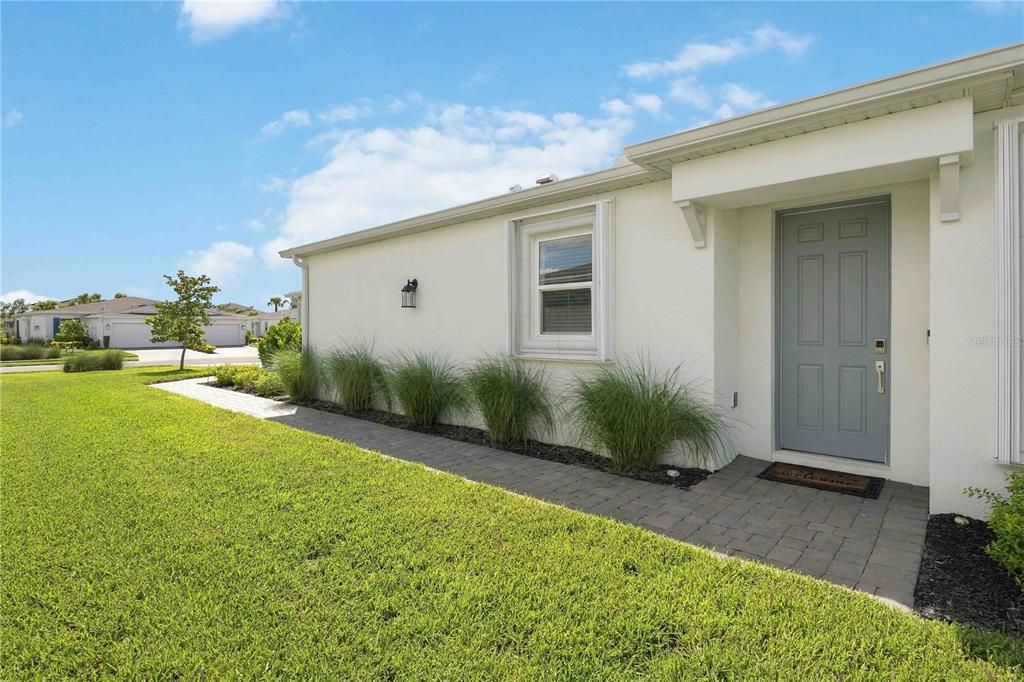 For Sale: $290,000 (2 beds, 2 baths, 1526 Square Feet)