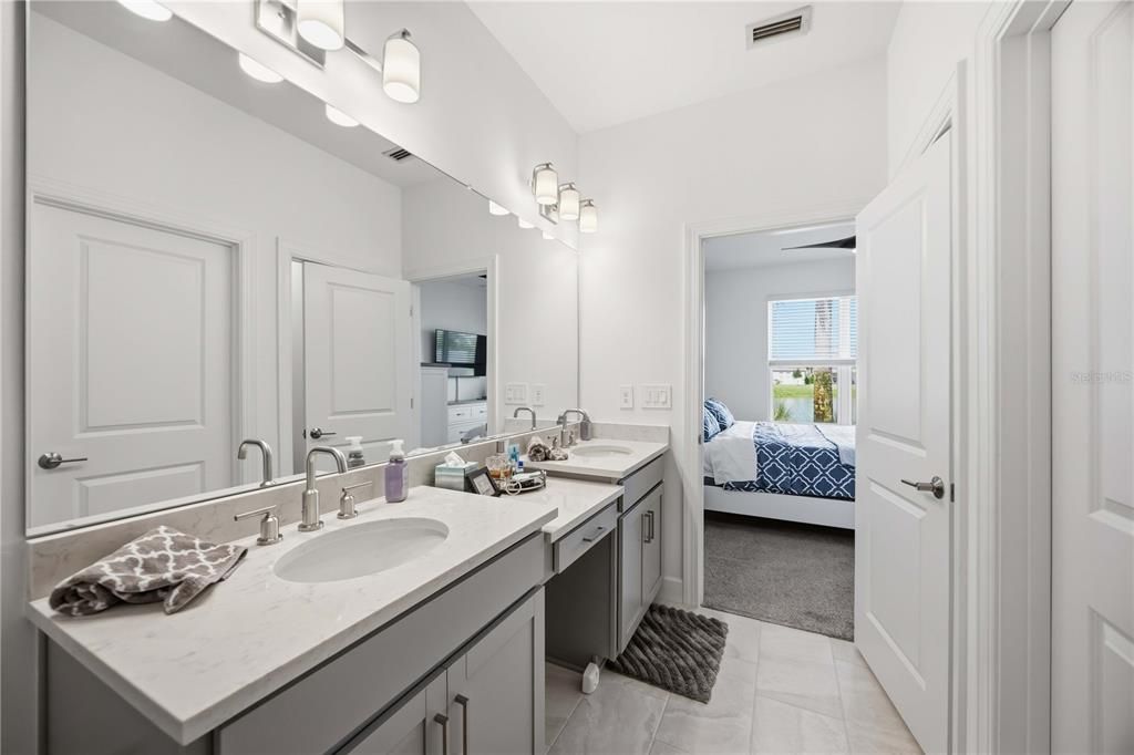 For Sale: $290,000 (2 beds, 2 baths, 1526 Square Feet)
