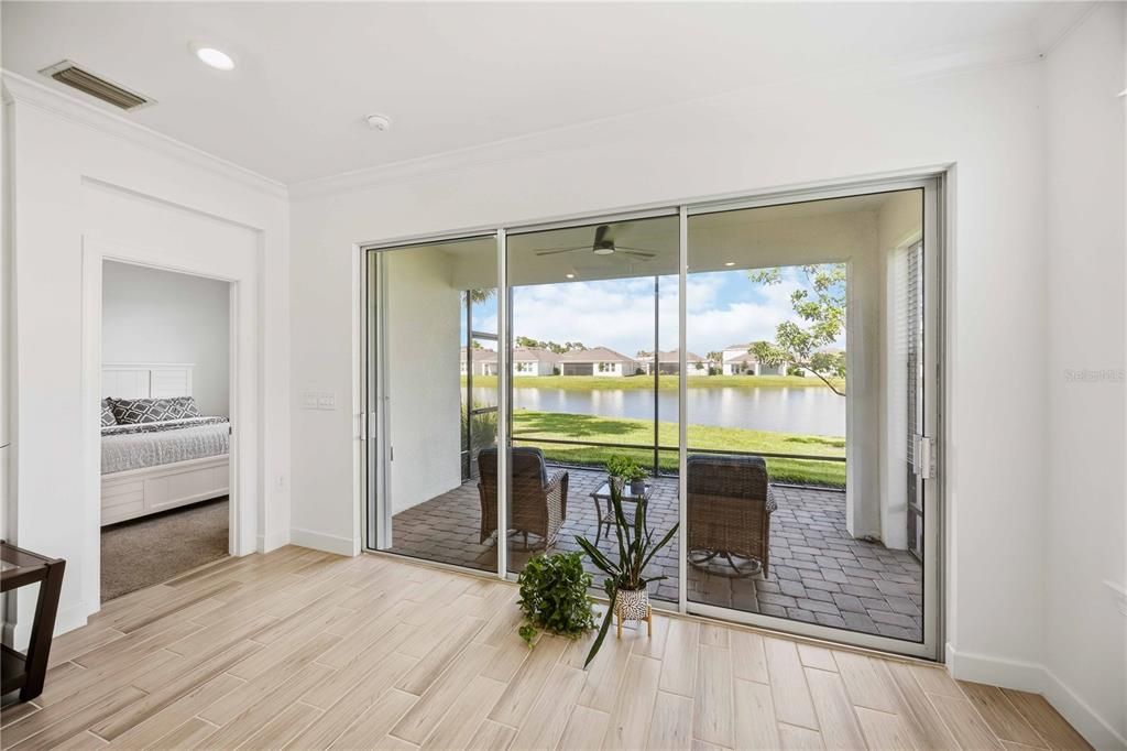 For Sale: $290,000 (2 beds, 2 baths, 1526 Square Feet)