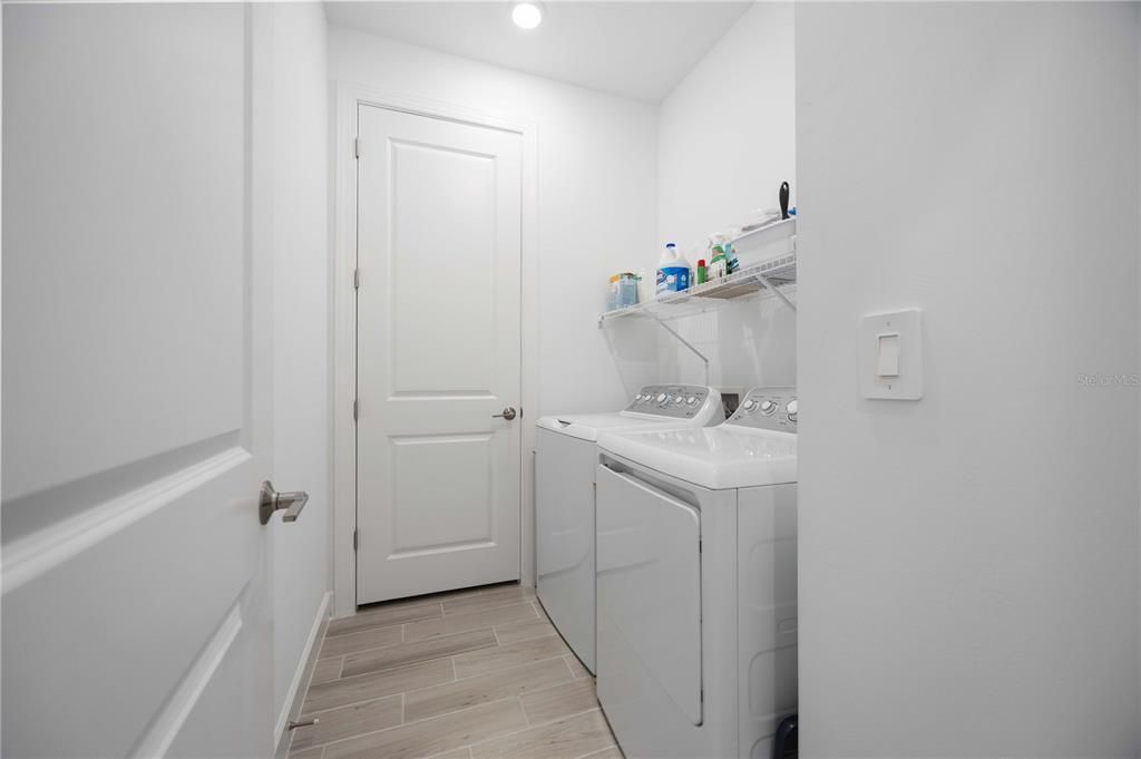 For Sale: $290,000 (2 beds, 2 baths, 1526 Square Feet)