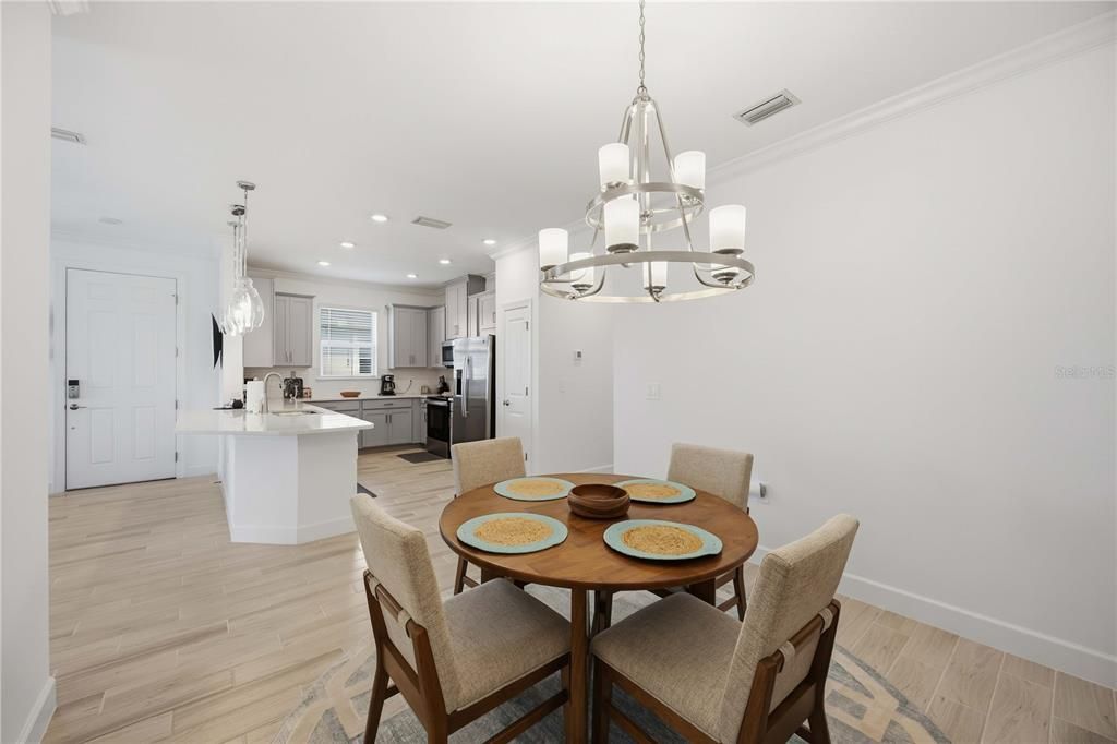 For Sale: $290,000 (2 beds, 2 baths, 1526 Square Feet)