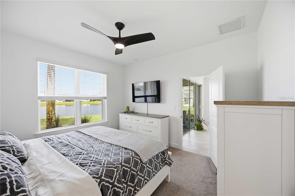 For Sale: $290,000 (2 beds, 2 baths, 1526 Square Feet)