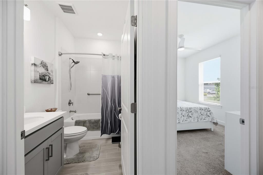 For Sale: $290,000 (2 beds, 2 baths, 1526 Square Feet)