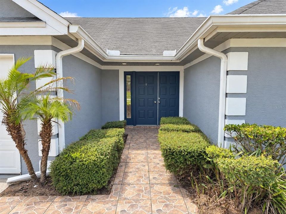 For Sale: $374,500 (4 beds, 2 baths, 1726 Square Feet)