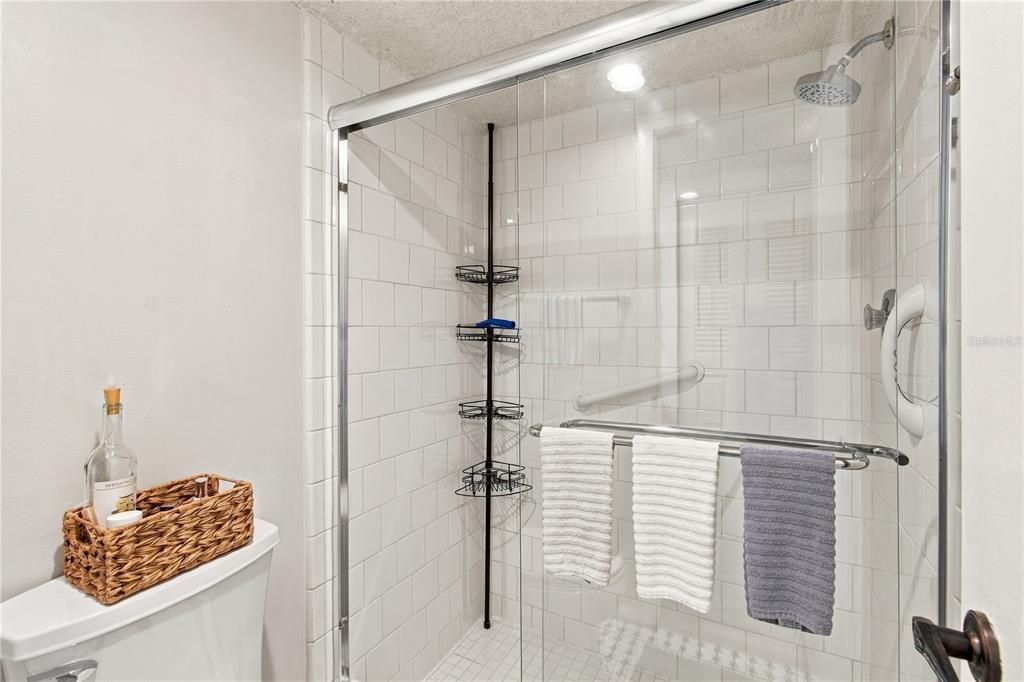 En Venta: $121,000 (2 camas, 2 baños, 954 Pies cuadrados)