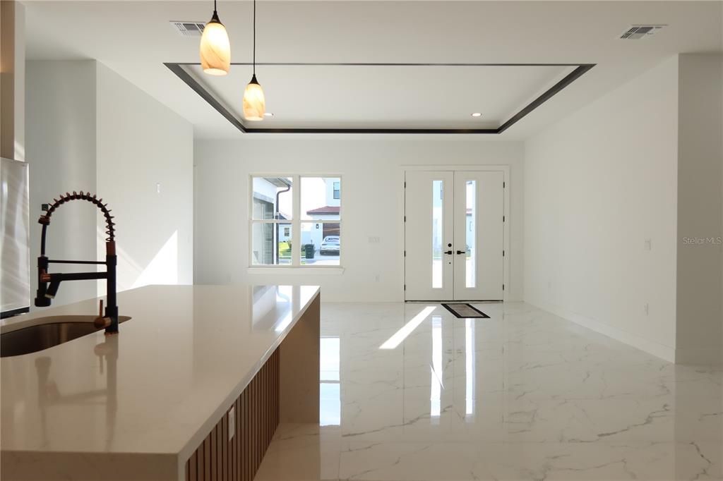 For Sale: $850,000 (5 beds, 3 baths, 2420 Square Feet)