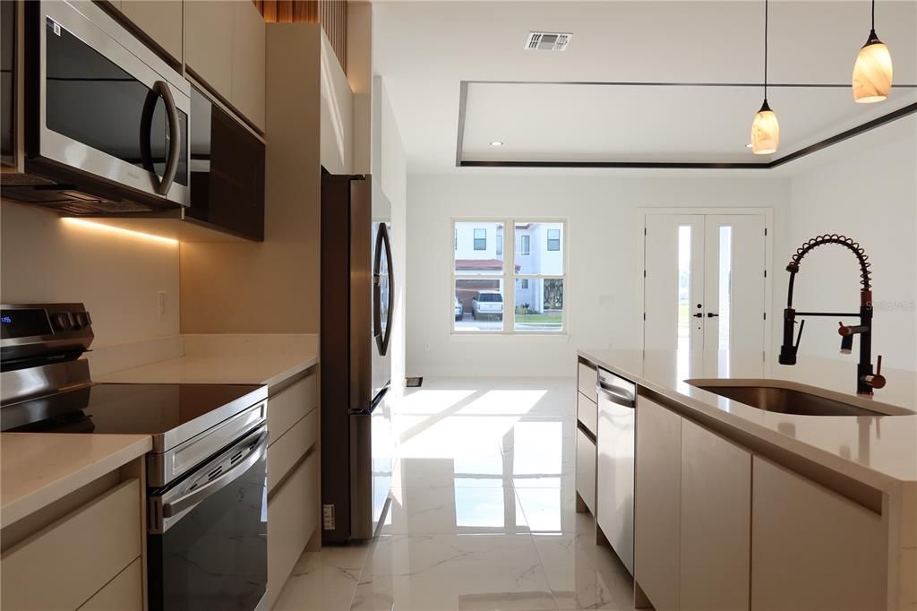 For Sale: $850,000 (5 beds, 3 baths, 2420 Square Feet)