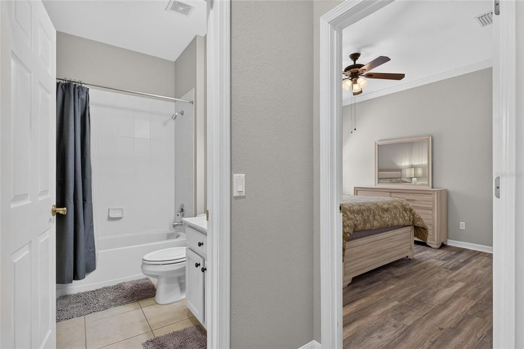 For Rent: $2,800 (3 beds, 2 baths, 2179 Square Feet)