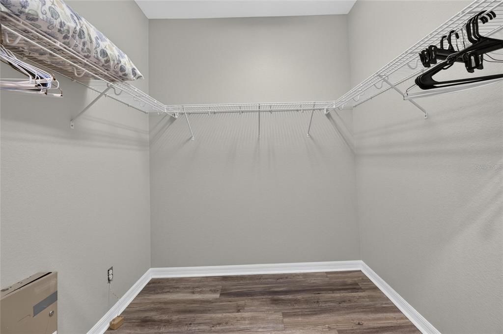 For Rent: $2,800 (3 beds, 2 baths, 2179 Square Feet)