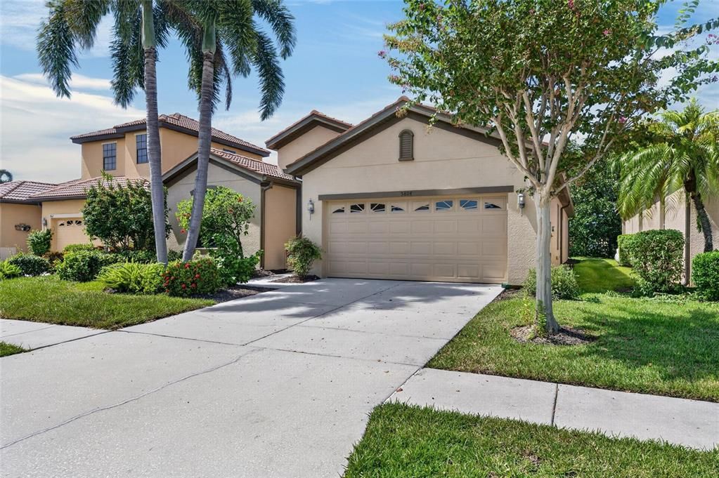 For Rent: $2,800 (3 beds, 2 baths, 2179 Square Feet)