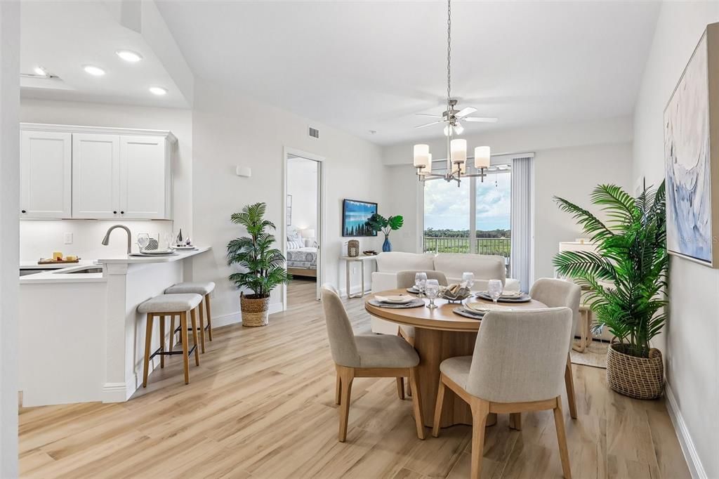 En Venta: $695,000 (2 camas, 2 baños, 1384 Pies cuadrados)