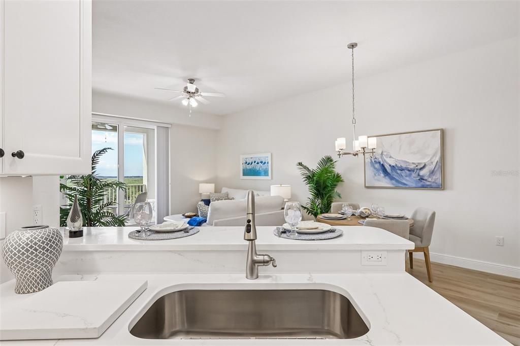 En Venta: $695,000 (2 camas, 2 baños, 1384 Pies cuadrados)