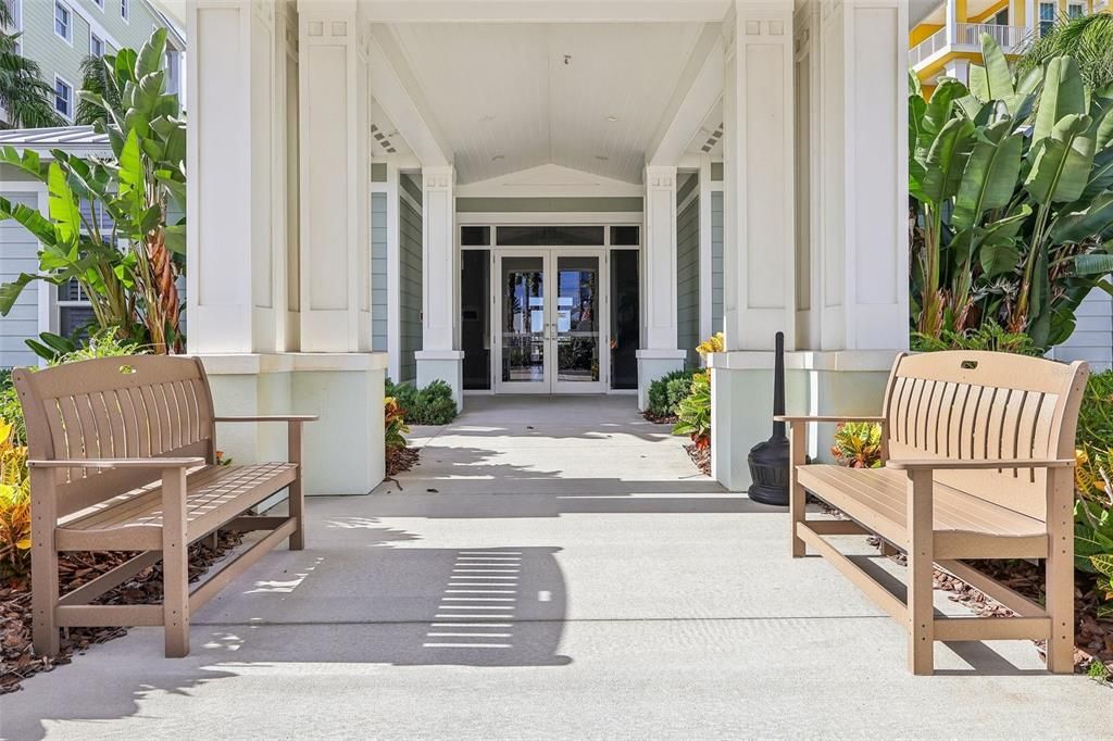 En Venta: $695,000 (2 camas, 2 baños, 1384 Pies cuadrados)