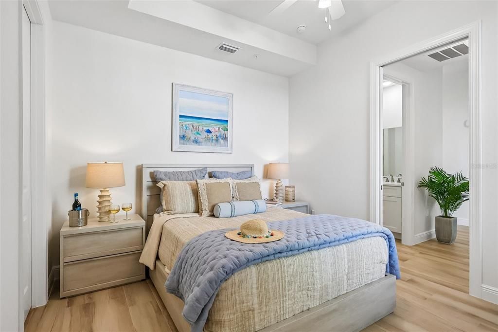 En Venta: $695,000 (2 camas, 2 baños, 1384 Pies cuadrados)