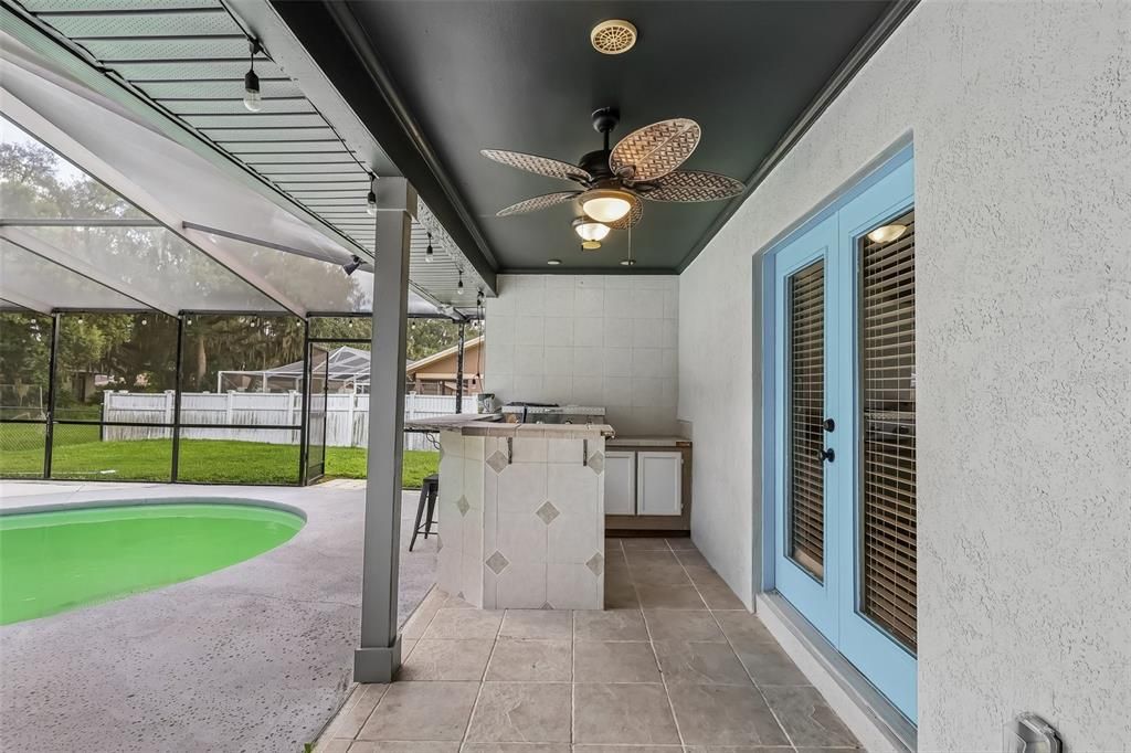 For Sale: $350,000 (3 beds, 2 baths, 1762 Square Feet)