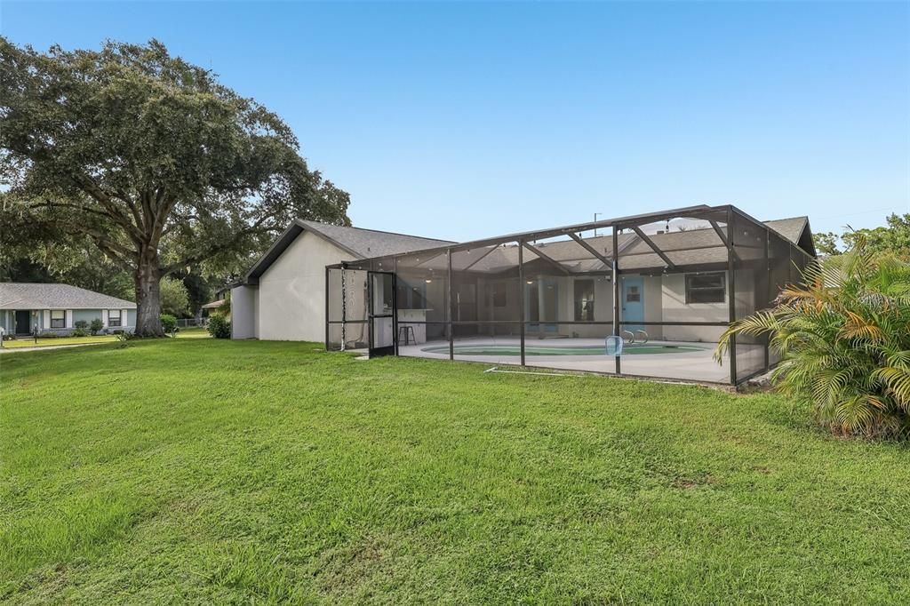 For Sale: $350,000 (3 beds, 2 baths, 1762 Square Feet)