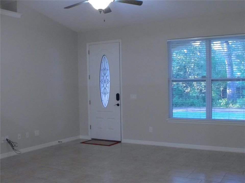 For Sale: $395,000 (3 beds, 2 baths, 1605 Square Feet)