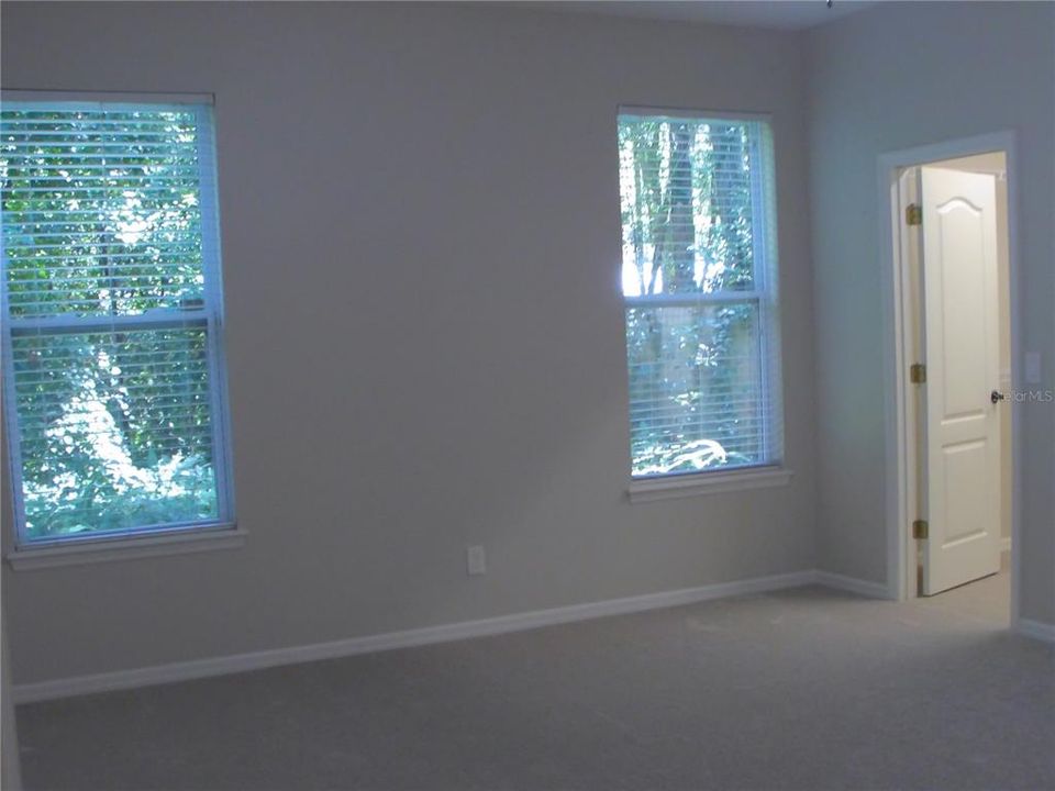 For Sale: $395,000 (3 beds, 2 baths, 1605 Square Feet)