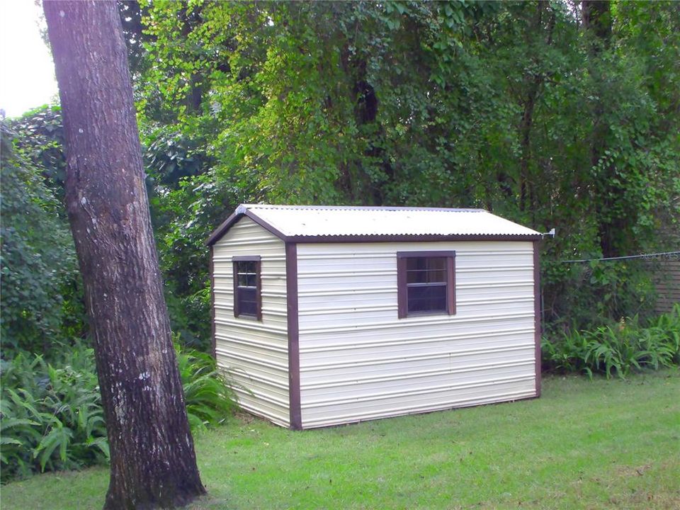 For Sale: $395,000 (3 beds, 2 baths, 1605 Square Feet)