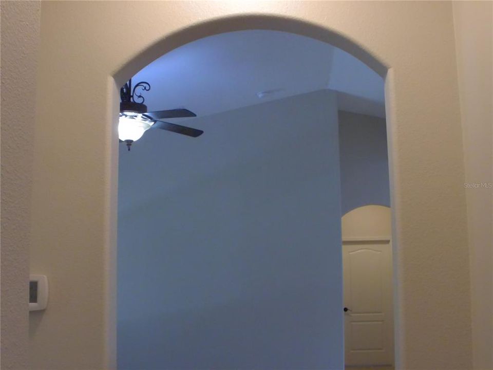 For Sale: $395,000 (3 beds, 2 baths, 1605 Square Feet)