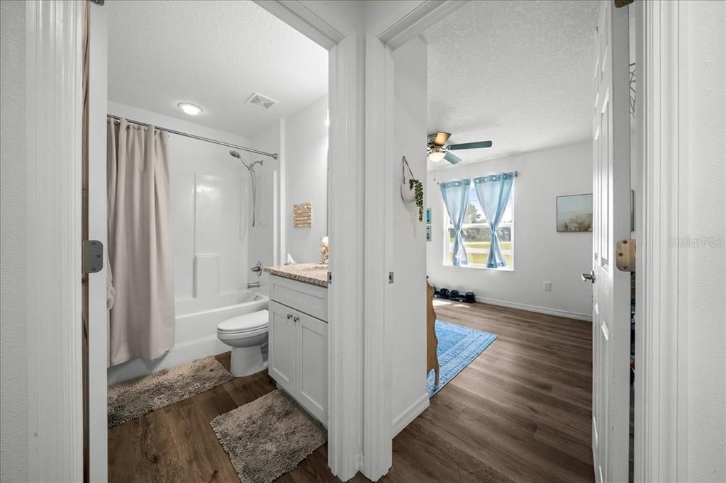 For Sale: $249,000 (3 beds, 2 baths, 1320 Square Feet)