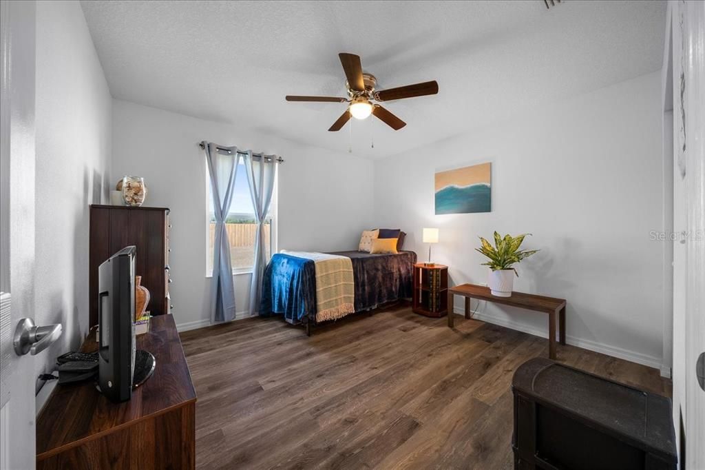 For Sale: $249,000 (3 beds, 2 baths, 1320 Square Feet)