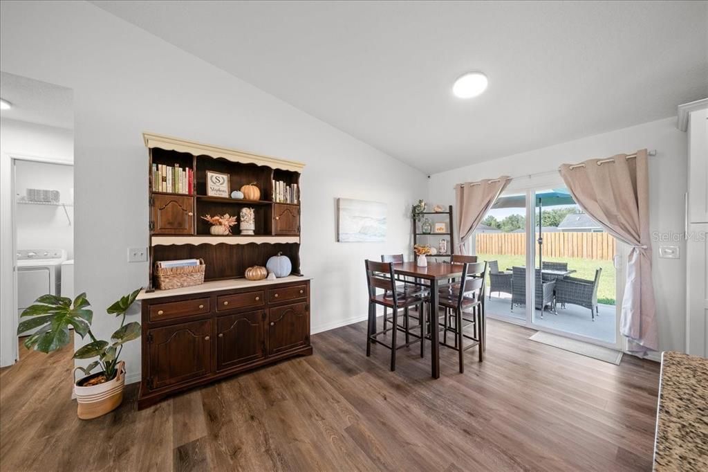 For Sale: $249,000 (3 beds, 2 baths, 1320 Square Feet)