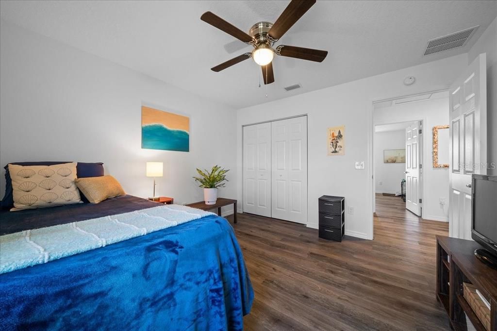 For Sale: $249,000 (3 beds, 2 baths, 1320 Square Feet)