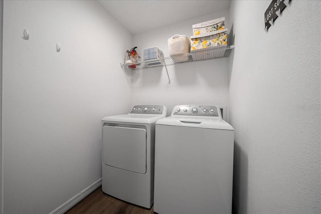 For Sale: $249,000 (3 beds, 2 baths, 1320 Square Feet)