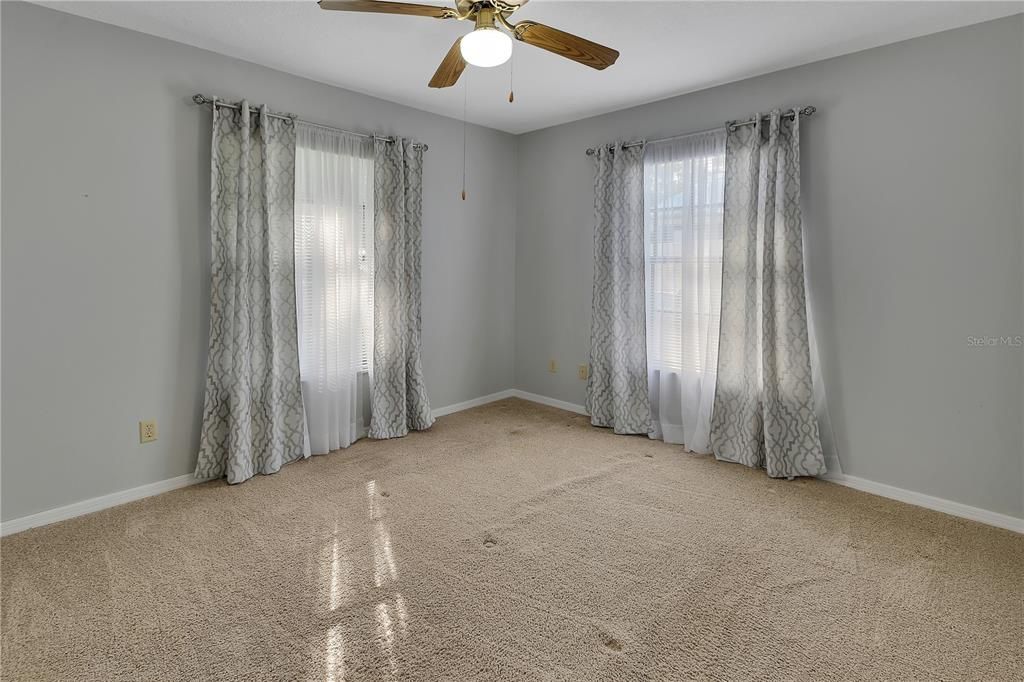 For Sale: $264,900 (3 beds, 2 baths, 1539 Square Feet)