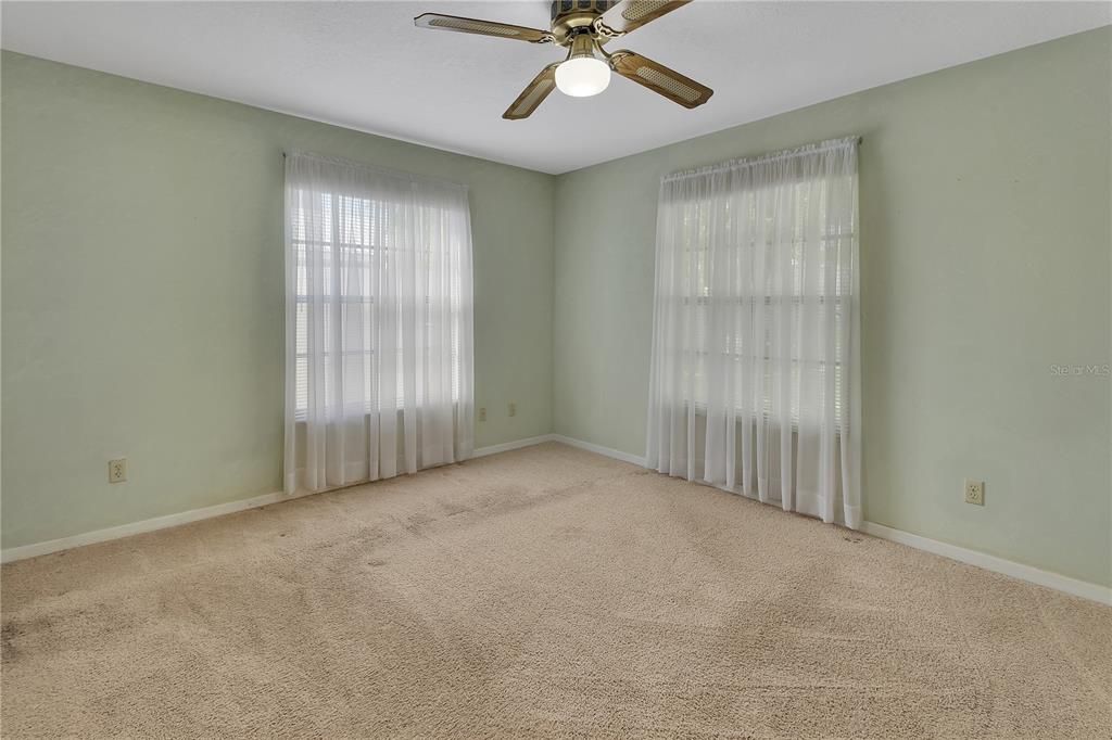 For Sale: $264,900 (3 beds, 2 baths, 1539 Square Feet)