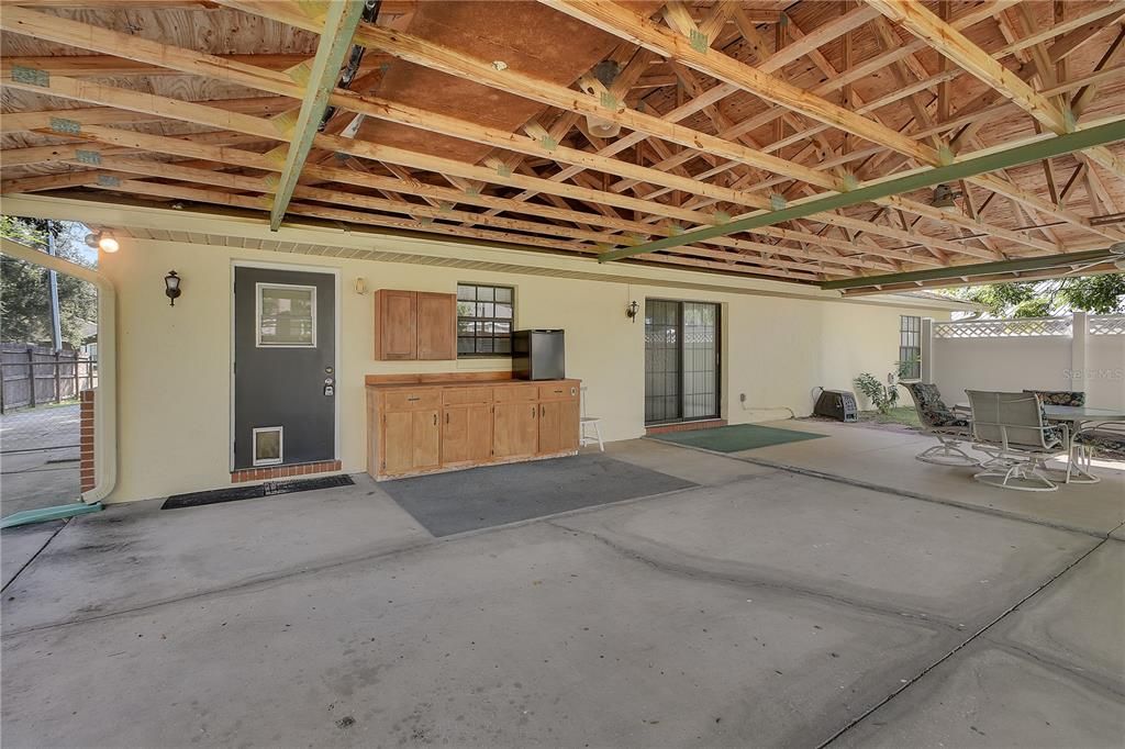 For Sale: $264,900 (3 beds, 2 baths, 1539 Square Feet)