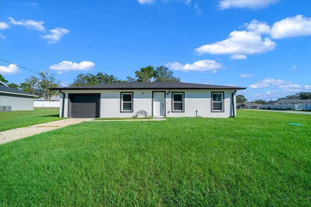 For Sale: $239,000 (3 beds, 2 baths, 1006 Square Feet)