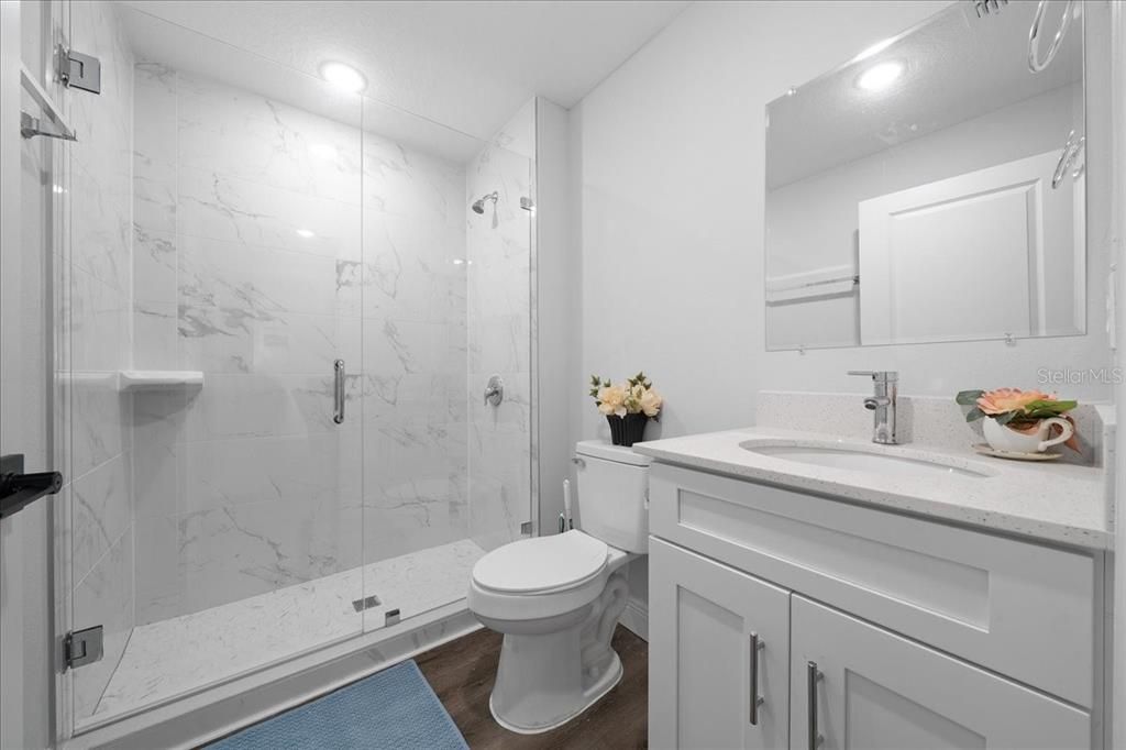 For Sale: $239,000 (3 beds, 2 baths, 1006 Square Feet)