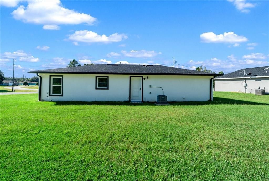 For Sale: $239,000 (3 beds, 2 baths, 1006 Square Feet)