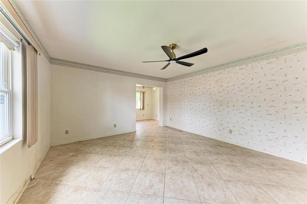 En Venta: $325,000 (2 camas, 1 baños, 1444 Pies cuadrados)