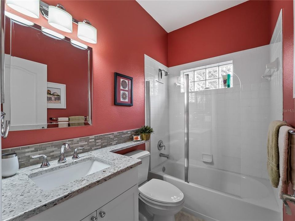 For Sale: $445,000 (2 beds, 2 baths, 1585 Square Feet)