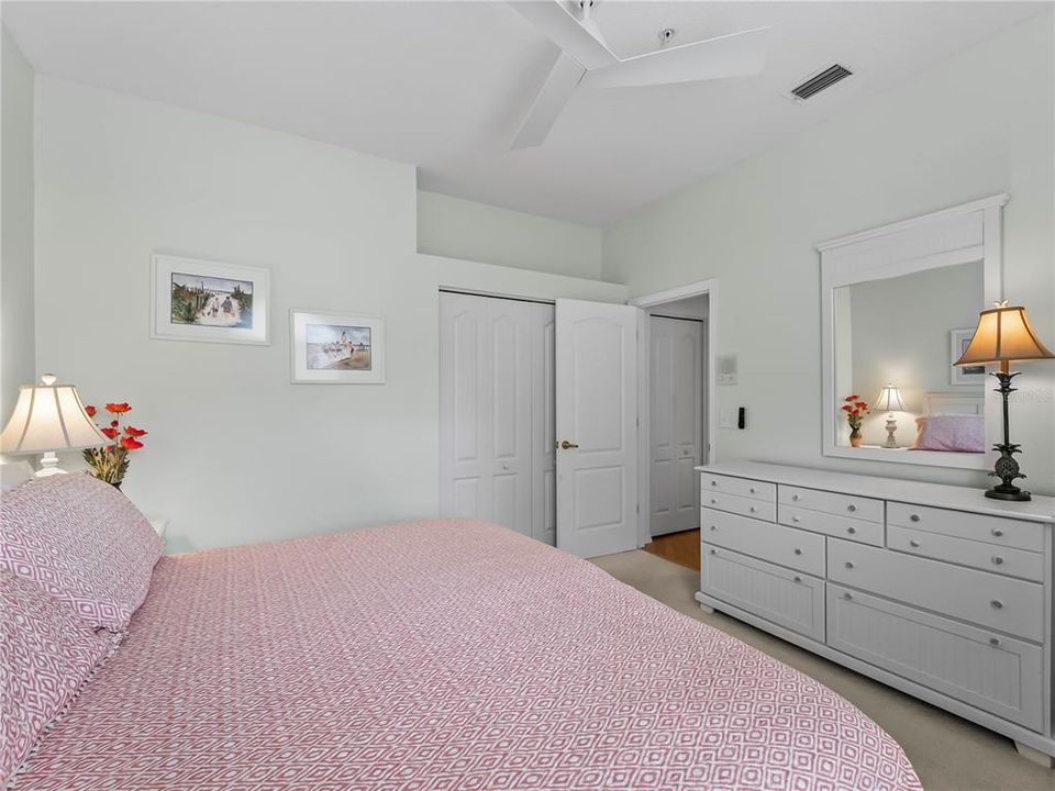 For Sale: $445,000 (2 beds, 2 baths, 1585 Square Feet)