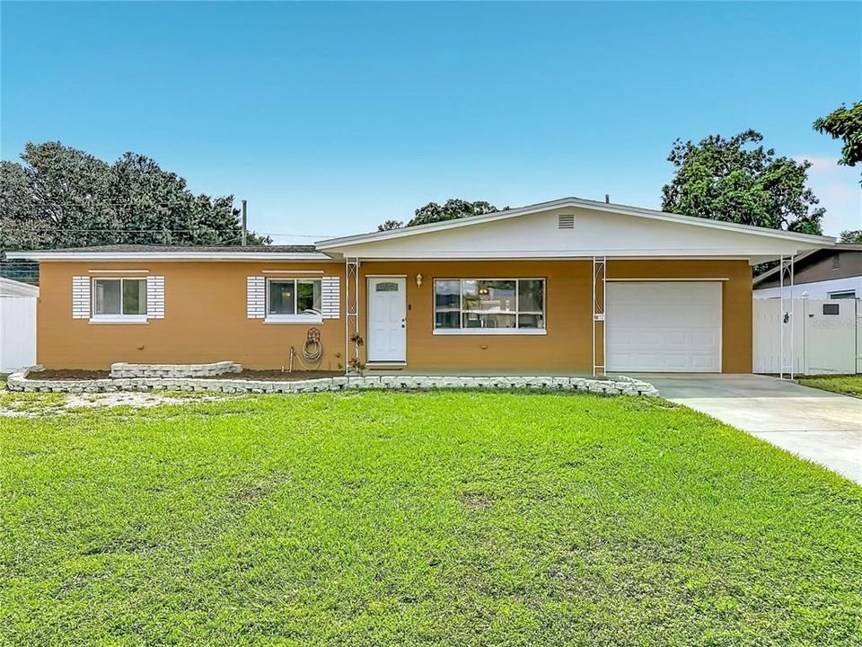 For Sale: $375,000 (3 beds, 2 baths, 1650 Square Feet)