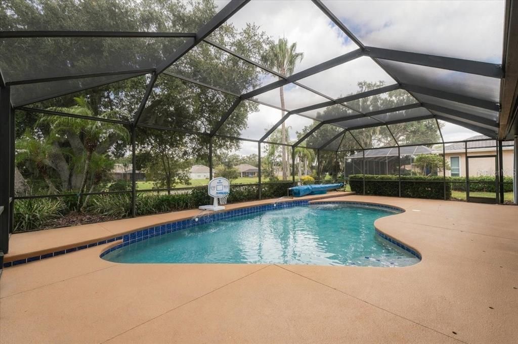 For Sale: $560,000 (4 beds, 2 baths, 2209 Square Feet)