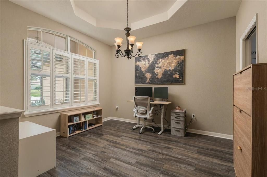 For Sale: $560,000 (4 beds, 2 baths, 2209 Square Feet)