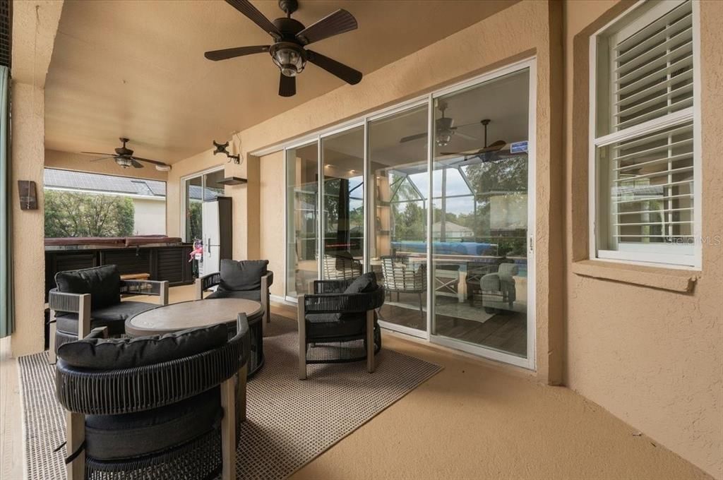 For Sale: $560,000 (4 beds, 2 baths, 2209 Square Feet)