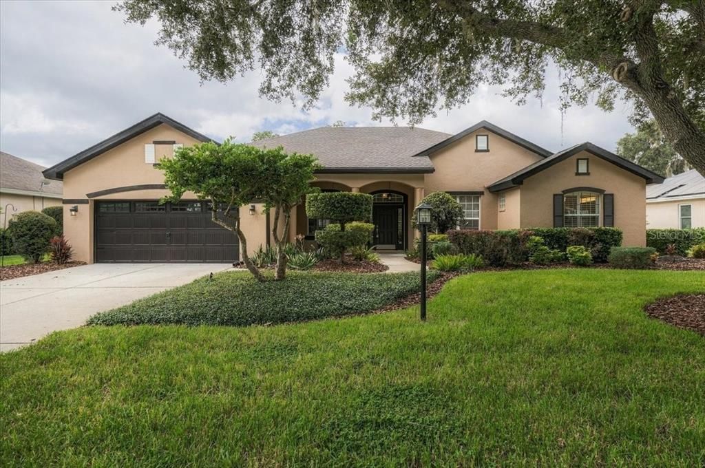 For Sale: $560,000 (4 beds, 2 baths, 2209 Square Feet)