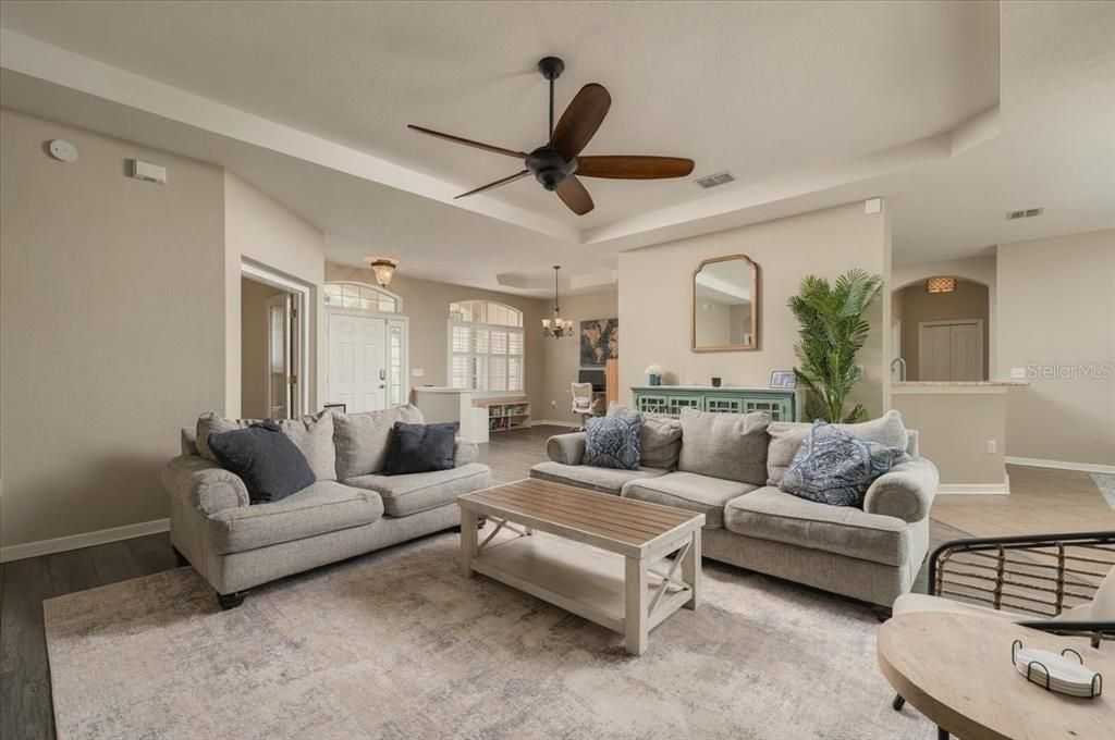 For Sale: $560,000 (4 beds, 2 baths, 2209 Square Feet)