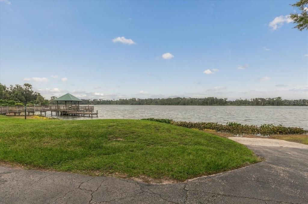 For Sale: $560,000 (4 beds, 2 baths, 2209 Square Feet)