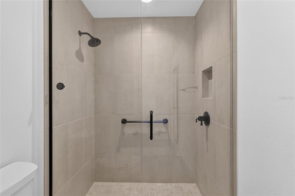 For Sale: $389,900 (3 beds, 2 baths, 1480 Square Feet)