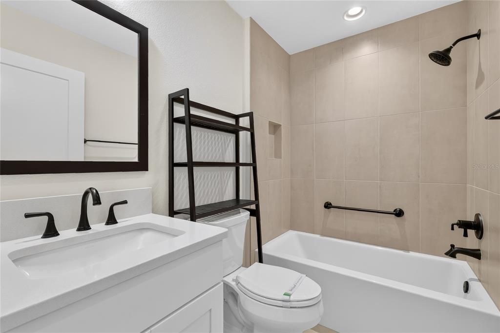 For Sale: $389,900 (3 beds, 2 baths, 1480 Square Feet)